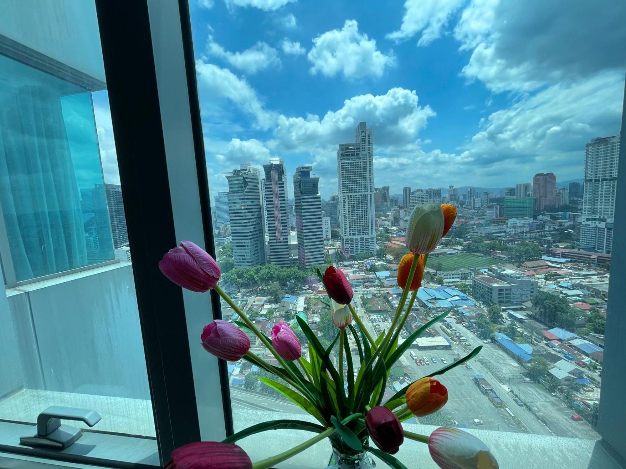 Mercu Summer Suite Klcc By Kuminshu 쿠알라룸푸르 외부 사진